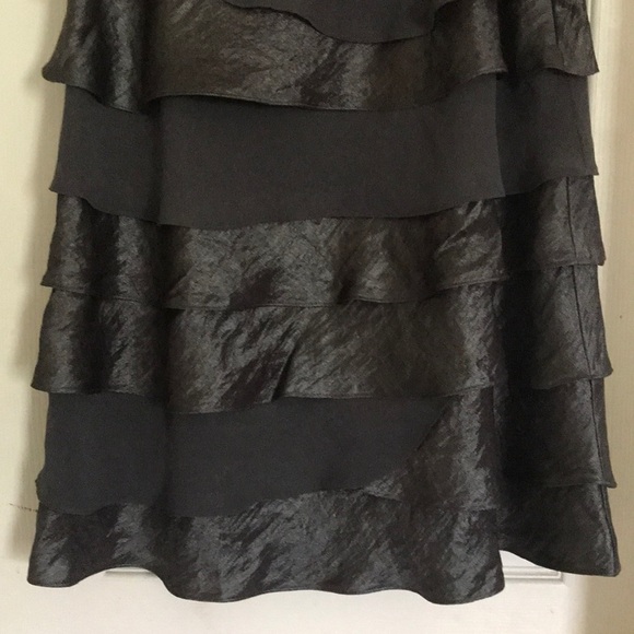 Silky flouncy party dress! - Picture 4 of 4